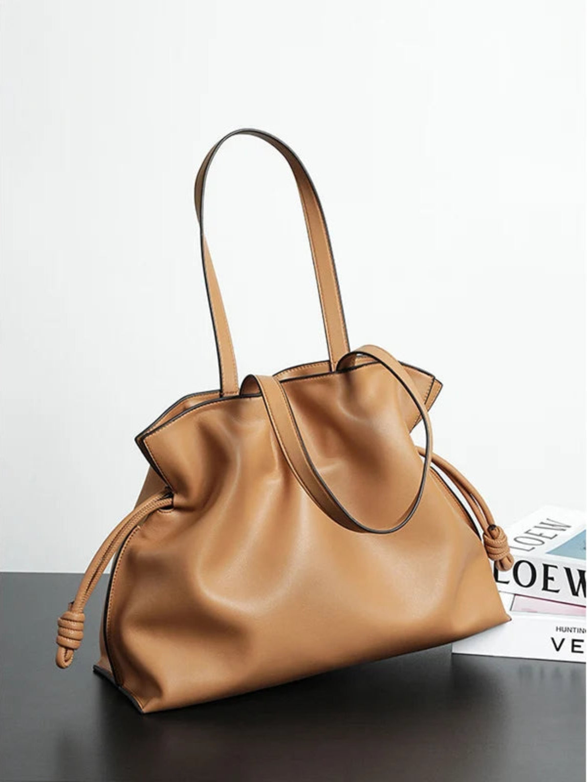 Lady Leather Bag — by Lunéa Paris