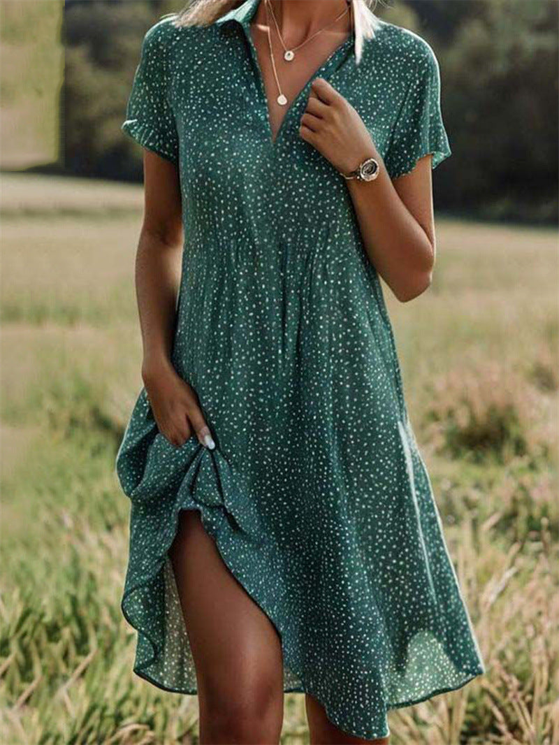 Lightweight Dress with Collar, Short Sleeves and Delicate Print
