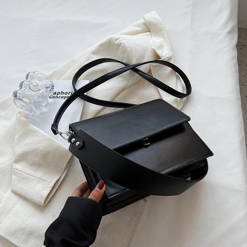 Marjorie Shoulder Bag in Premium Textured Leather