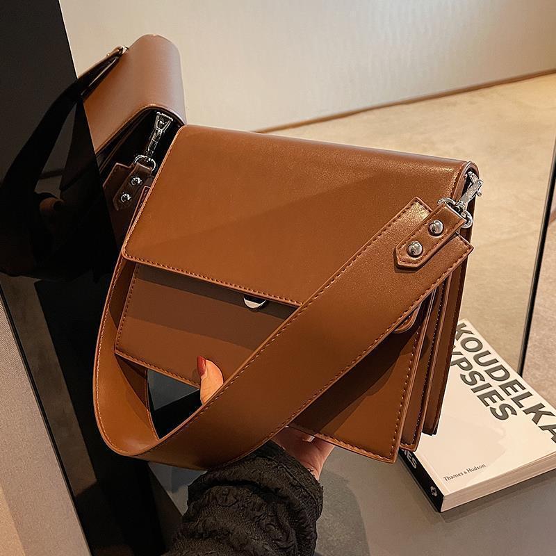 Marjorie Shoulder Bag in Premium Textured Leather
