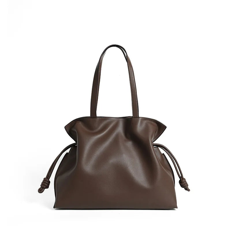Lady Leather Bag — by Lunéa Paris