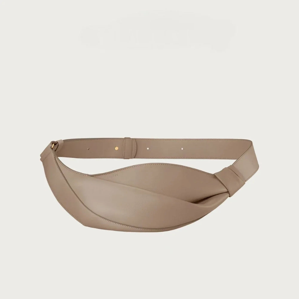 The Basic — by Lunéa Paris