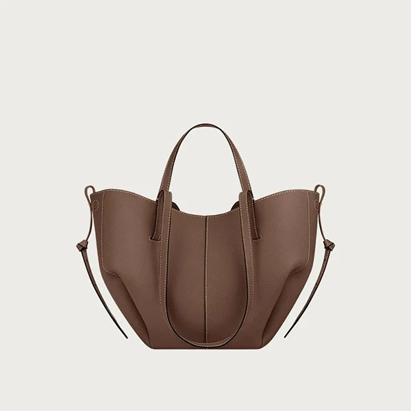 Feminine Bag — by Lunéa Paris